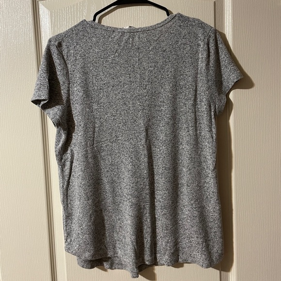 T-shirt 😍 (5/20) - Picture 2 of 3